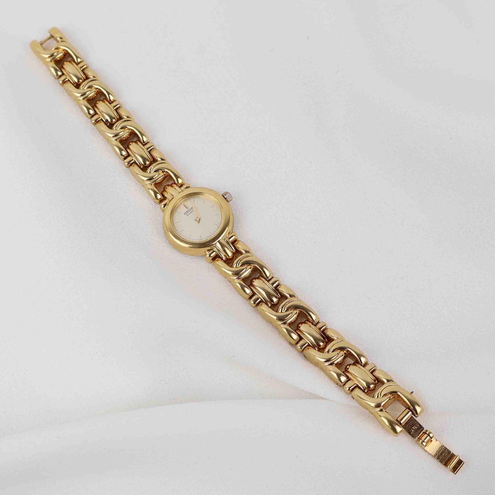 Vintage Seiko Round Face Watch – Gold Tone Rope Style Bracelet (Working Battery)