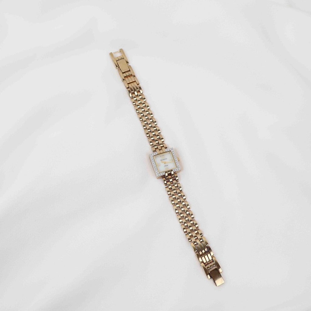 Vintage Armitron Square Face Watch – Gold Tone Bracelet (Working Battery)