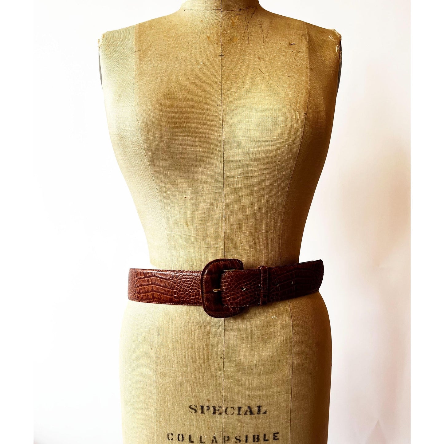 Vintage Brown Genuine Leather Alligator Texture Belt