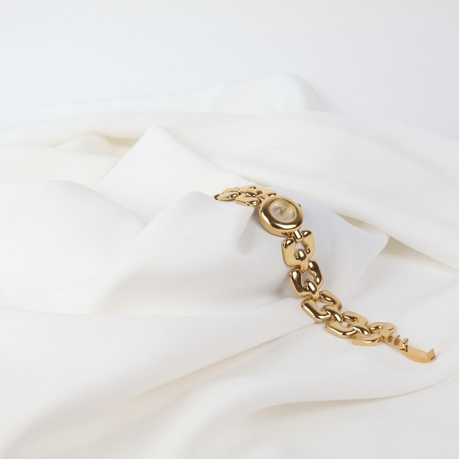 Vintage Gold Tone Chunky Sutton Watch
