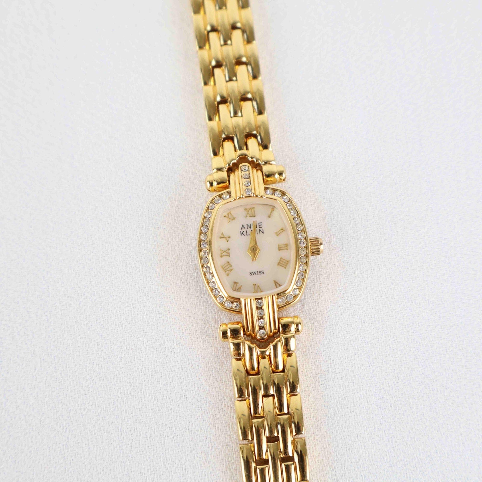 Vintage Anne Klein Oval Face Watch – Gold Tone Rope Style Bracelet (Working Battery)
