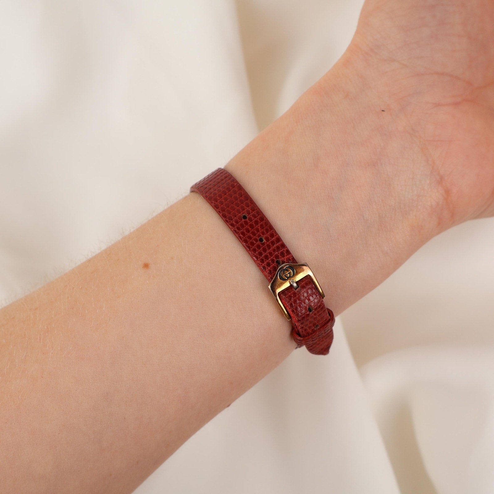 Stunning Vintage Gold Gucci Watch with Red Leather Strap