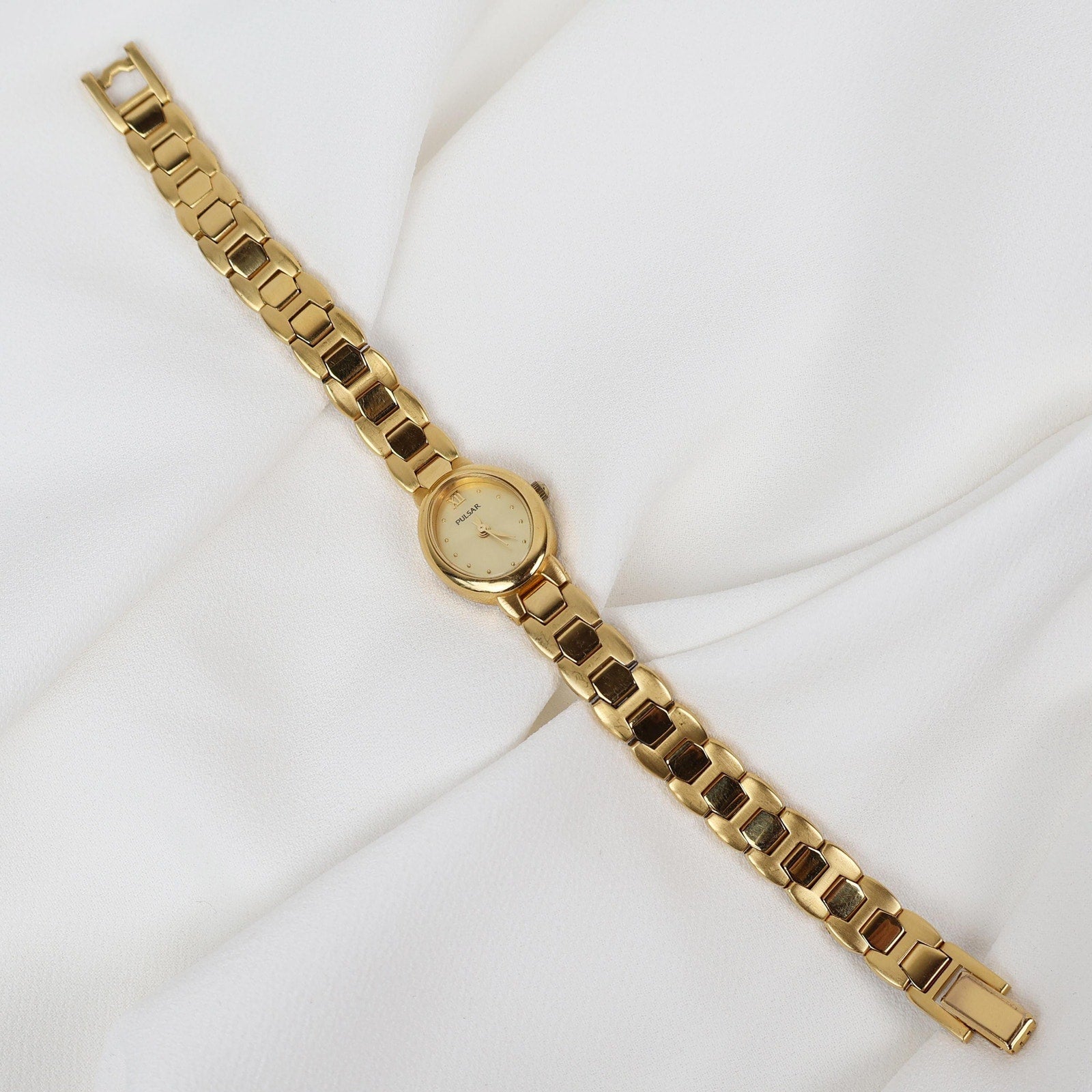 Vintage Gold Tone Pulsar Watch