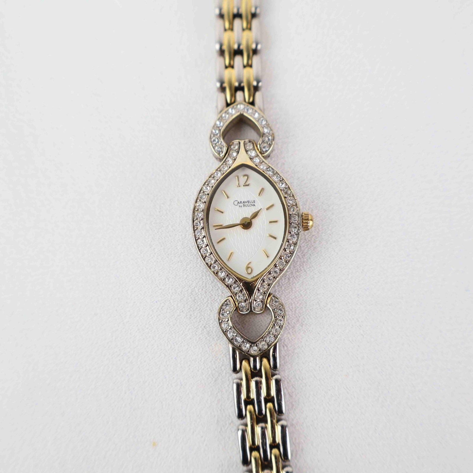 Vintage Carvelle Oval Face Watch – Two Tone Bracelet (Working Battery)
