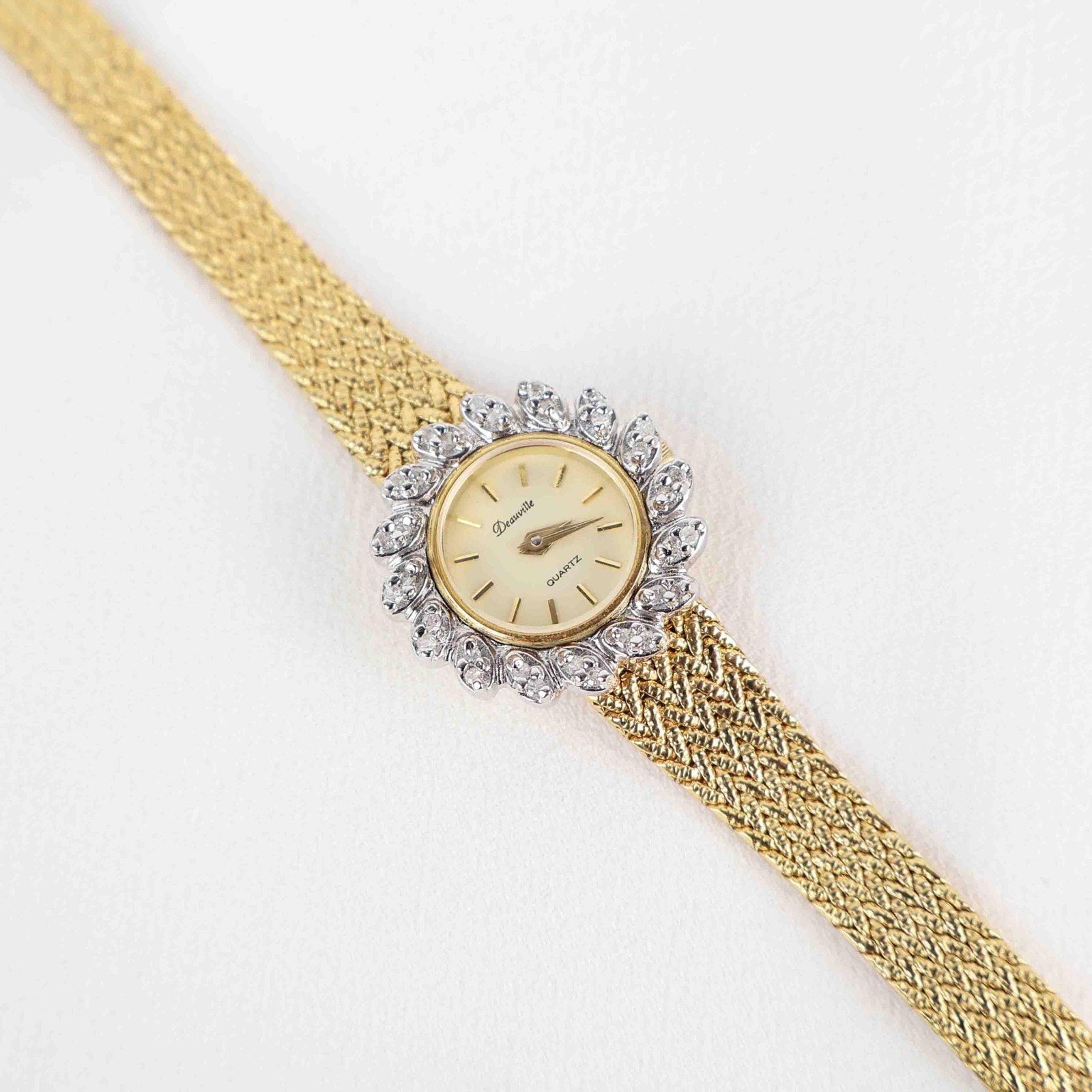 Vintage Deauville Circle Face Watch – Gold Tone Bracelet (Working Battery)