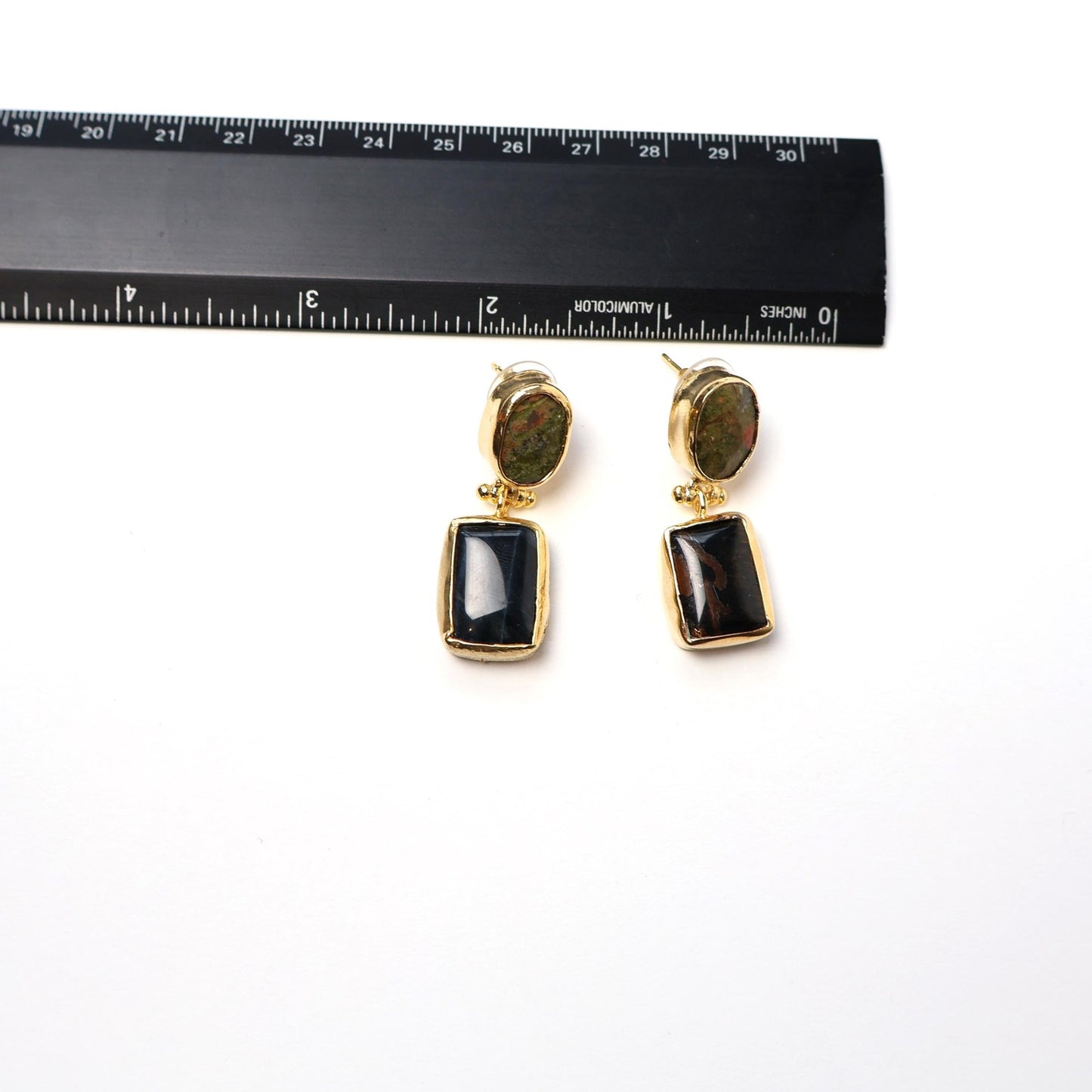 Eclectic Inventory Gold Toned Natural Stone Drop Earrings | Jasper and Onyx Style