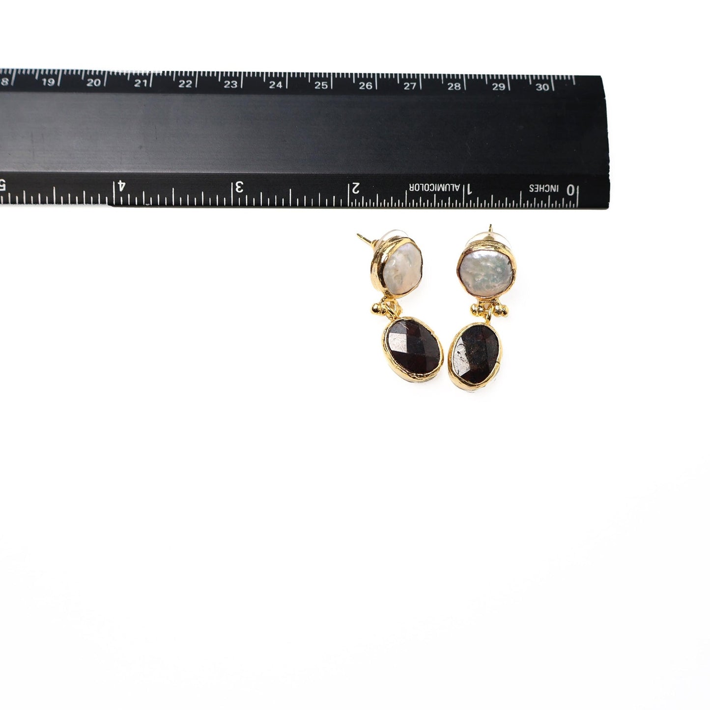 Eclectic Inventory Gold Toned Natural Stone Drop Earrings | Pearl and Onyx Style