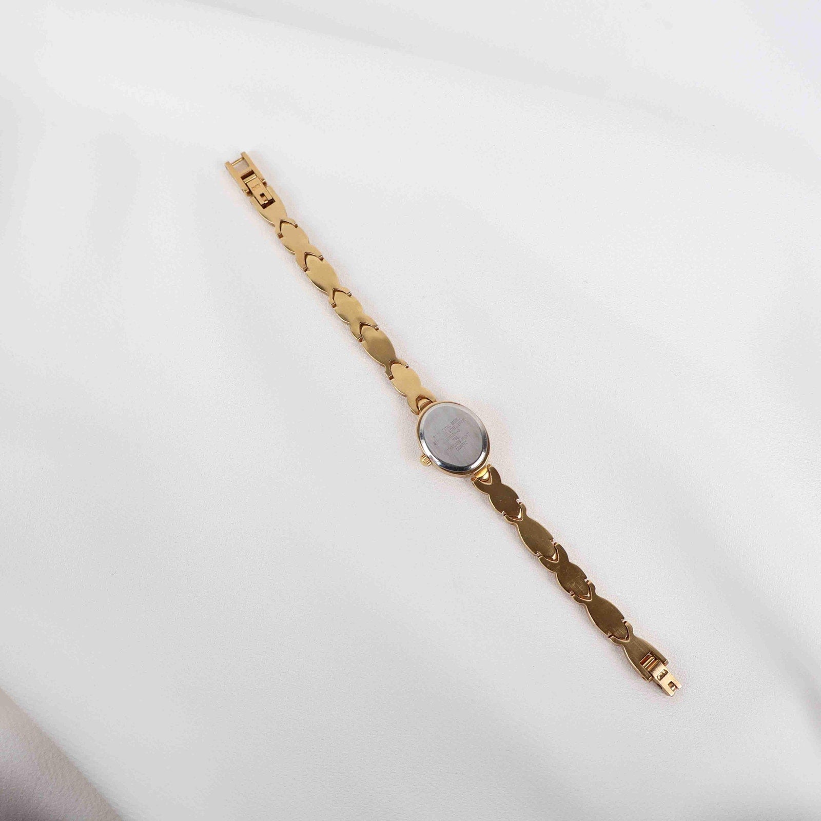Vintage Seiko Round Face Watch – Gold Tone Rope Style Bracelet (Working Battery)