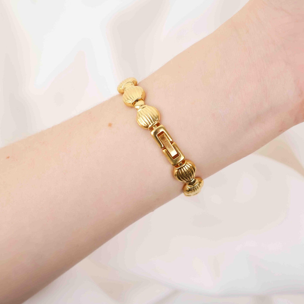Stunning Vintage Citizen Watch – Gold Tone Bracelet (Working Battery)