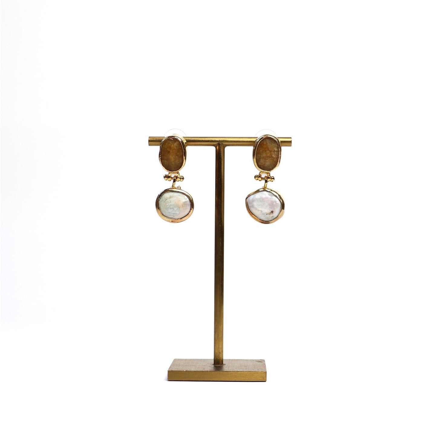 Eclectic Inventory Gold Toned Natural Stone Drop Earrings | Pearl and Smokey Yellow Agate Style