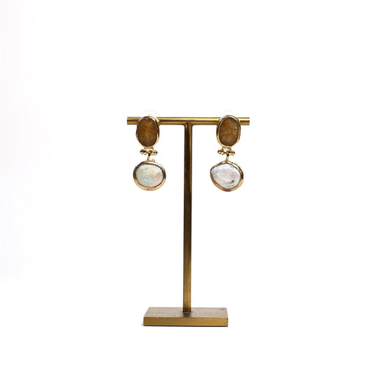Eclectic Inventory Gold Toned Natural Stone Drop Earrings | Pearl and Smokey Yellow Agate Style