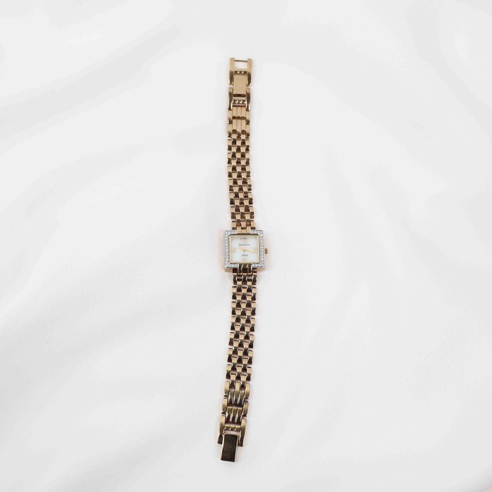 Vintage Armitron Square Face Watch – Gold Tone Bracelet (Working Battery)