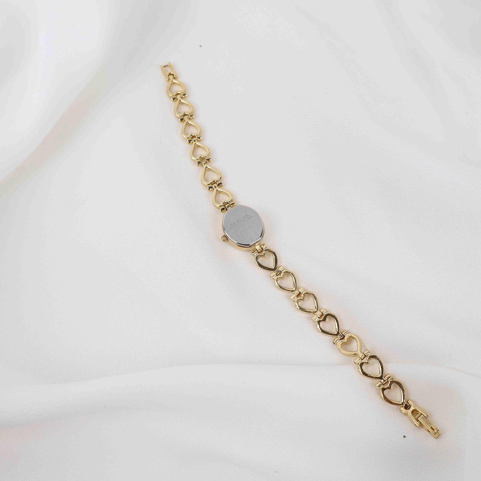 Vintage Armitron Oval Face Watch – Gold Tone Heart Bracelet (Working Battery)