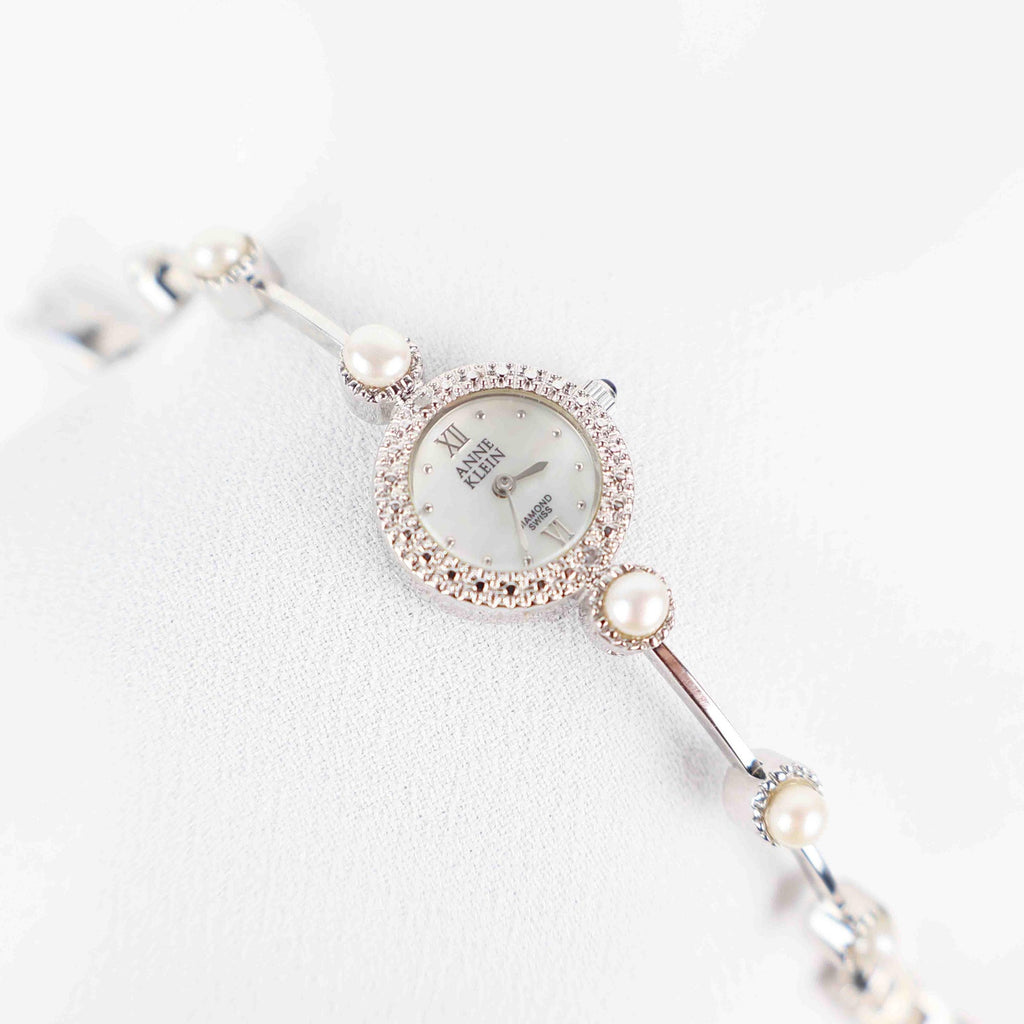 Vintage Anne Klein Round Face Watch – Silver Tone and Pearl Bracelet (Working Battery)