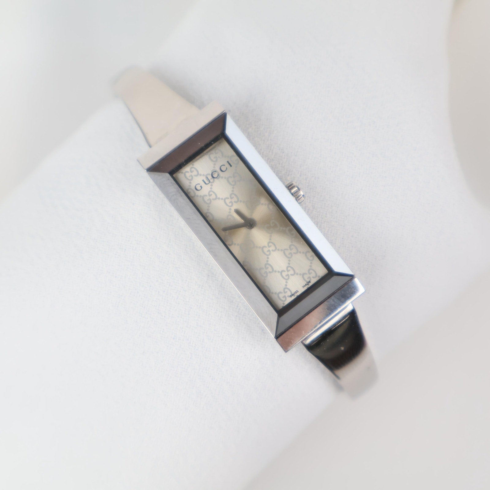 Vintage Silver Gucci Logo Watch