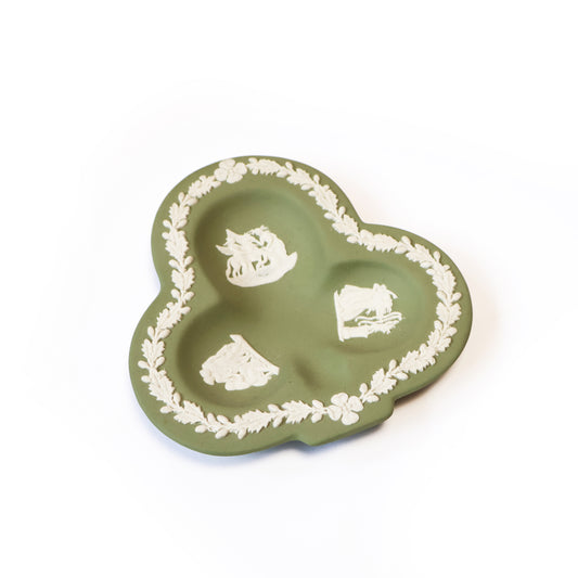Vintage Wedgwood Jasperware Clover dish