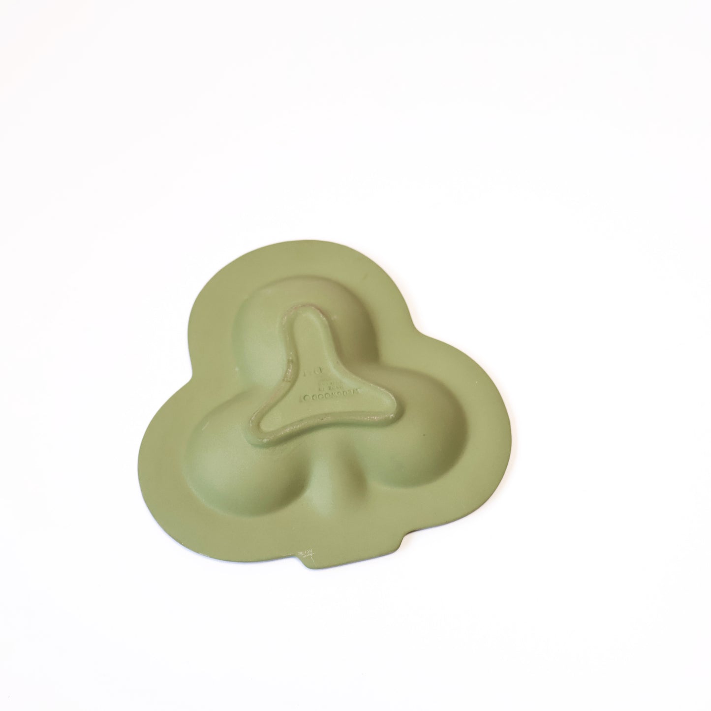 Vintage Wedgwood Jasperware Clover dish