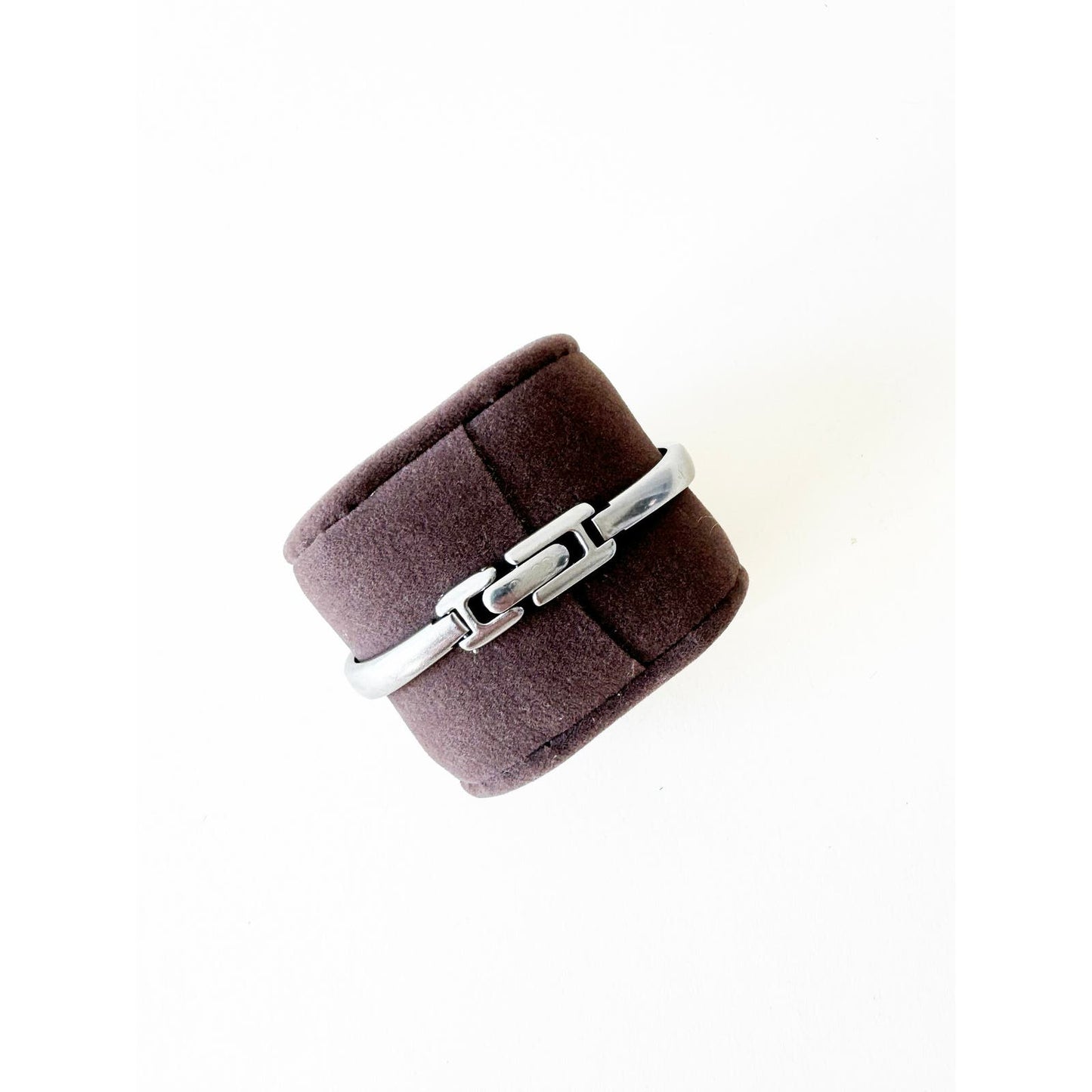 Vintage Gucci Silver Bracelet Watch with Black Circular Face