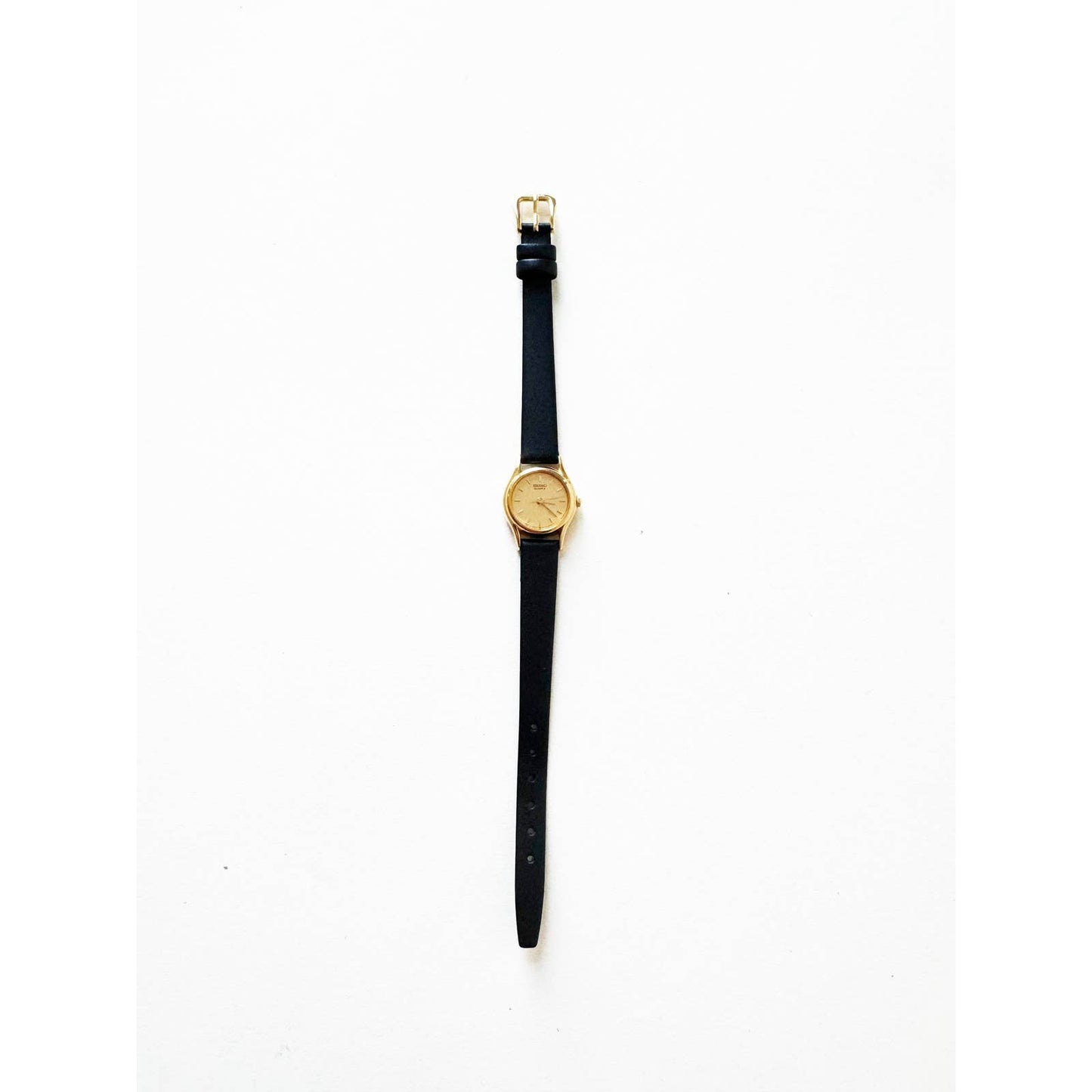 Vintage Leather Watch Black and Gold Details | Seiko