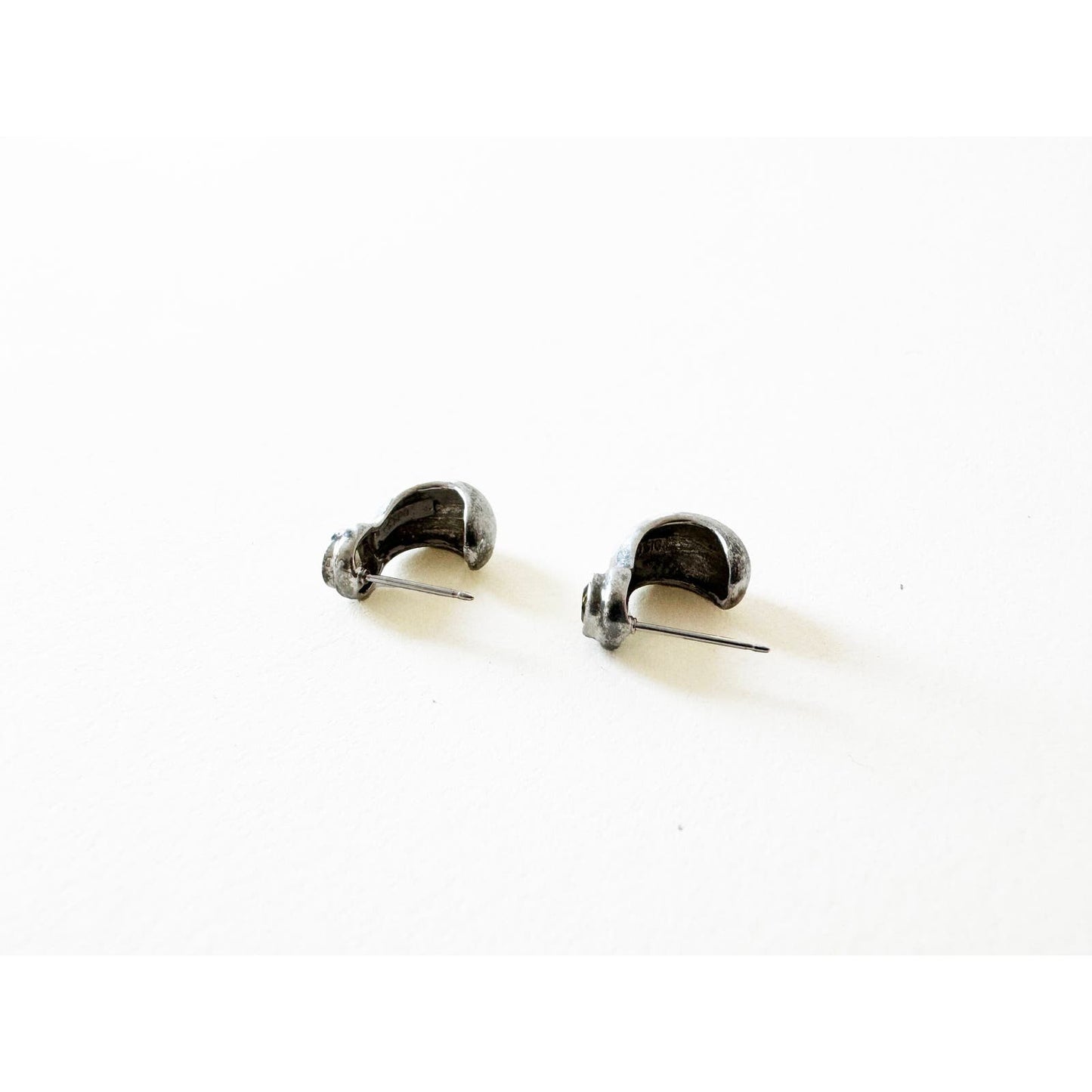 Vintage Sterling Silver Small Drop Earring with Green Stone