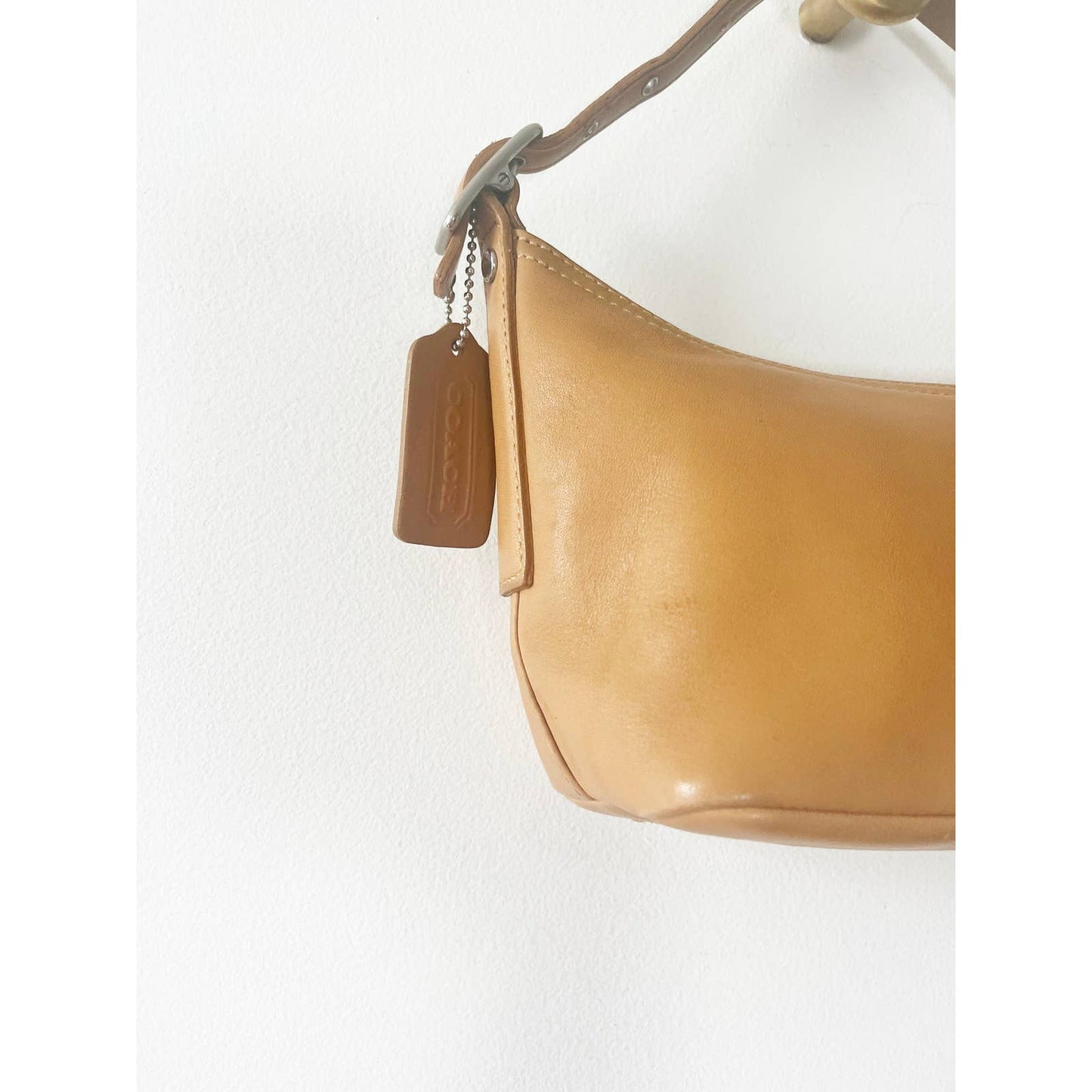 Vintage Classic Coach Small Bag | Y2k Style Camel Leather Purse