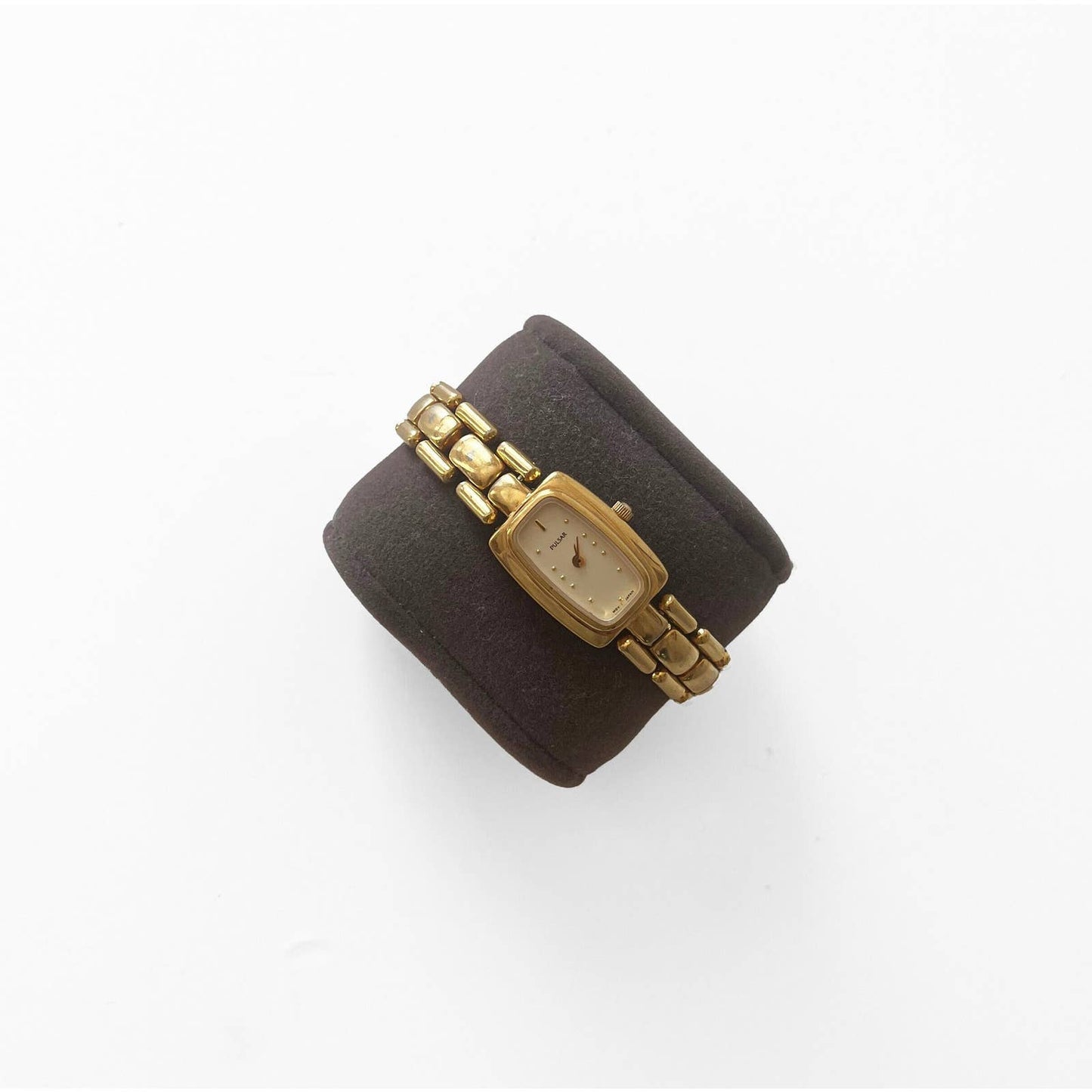 Vintage 90s Small Gold Watch with Rectangular Face | Pulsari