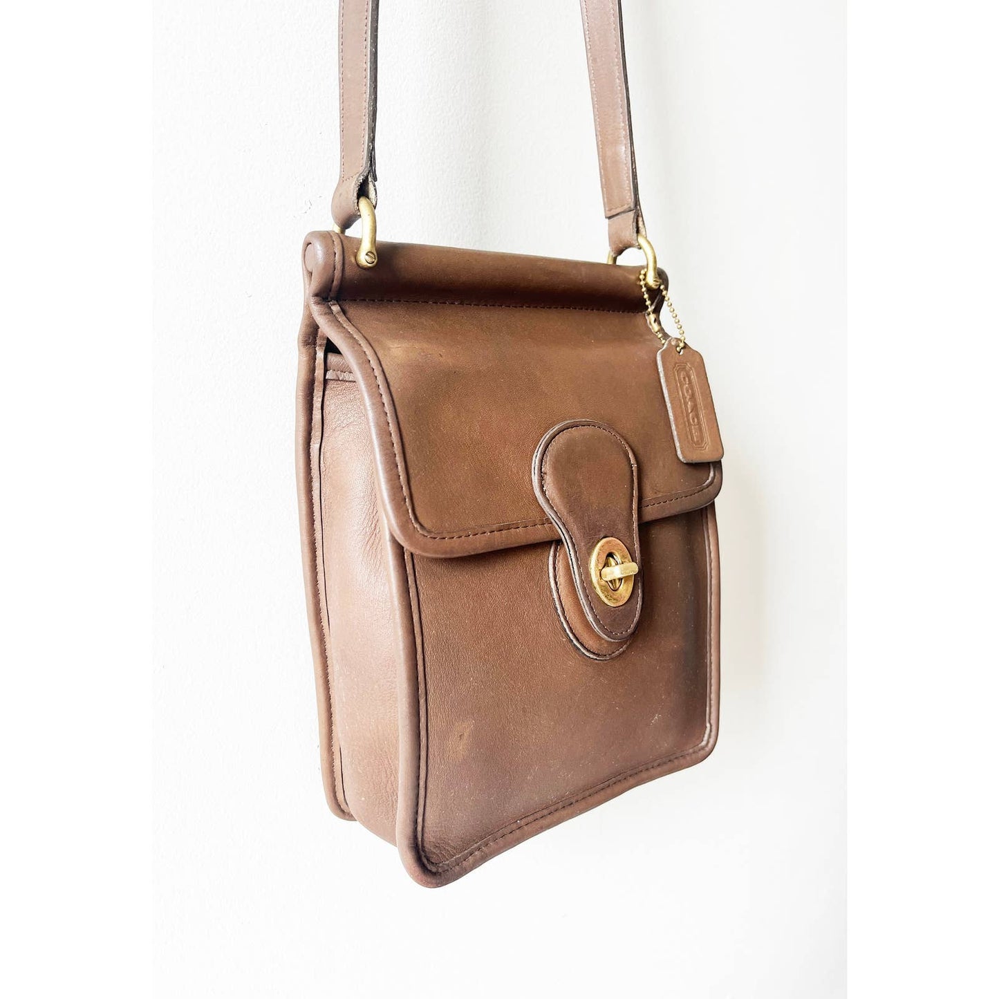 Vintage Coach Beige Murphy Bag | Small Leather Crossbody Bag No 9930