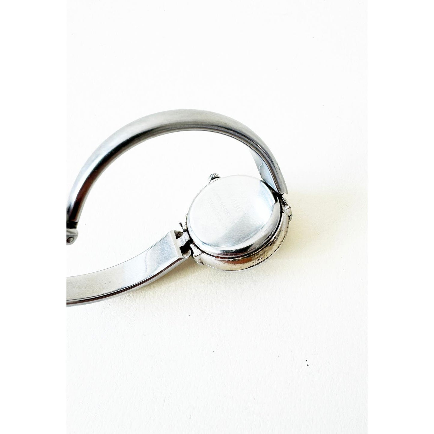Vintage Gucci Silver Bracelet Watch with Black Circular Face