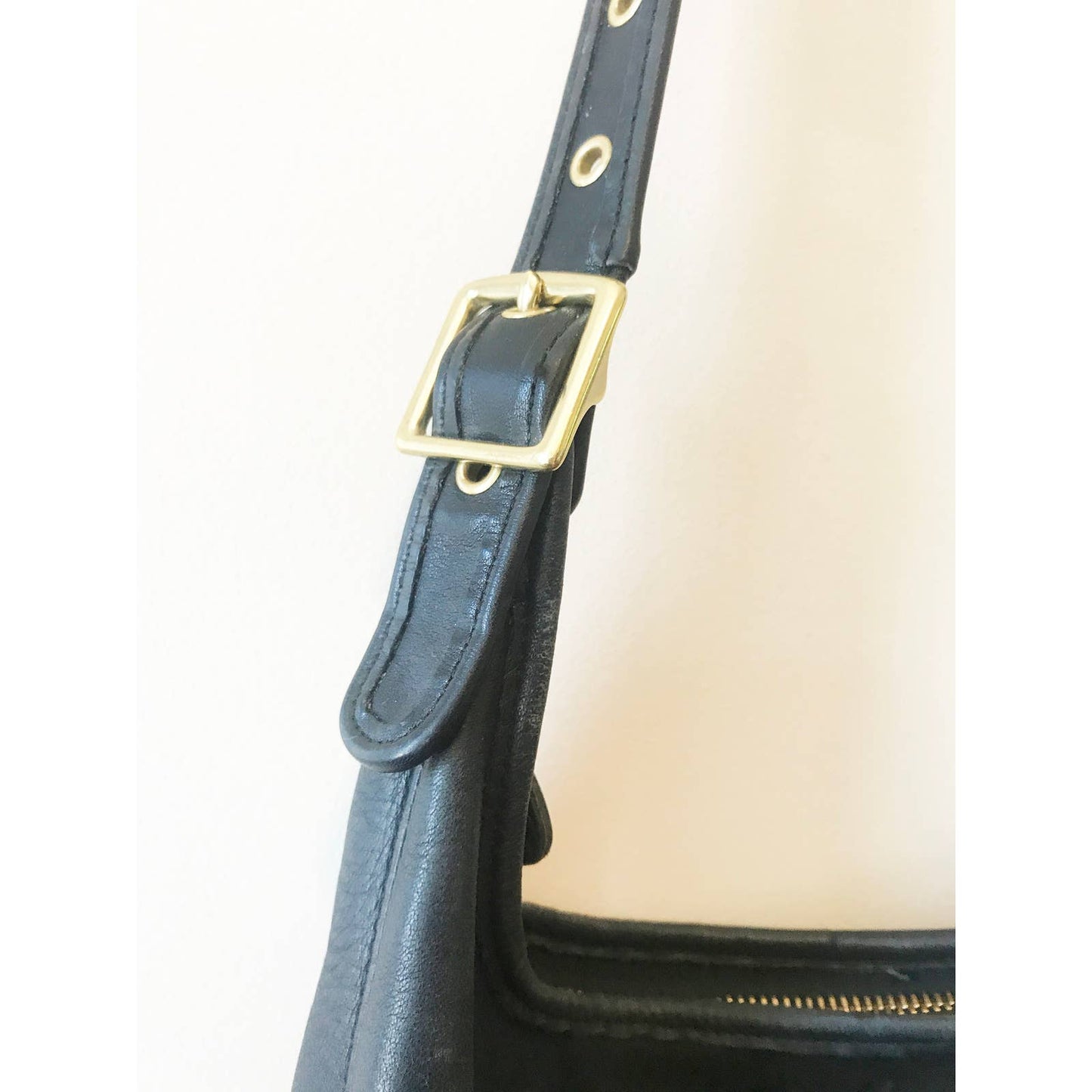 Vintage Coach Black Leather Shoulder Bag / Purse