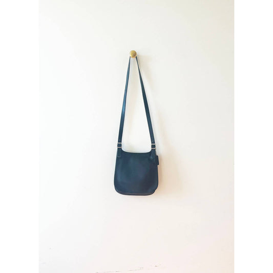 Vintage Black Leather Coach Crossbody Purse 9146 No