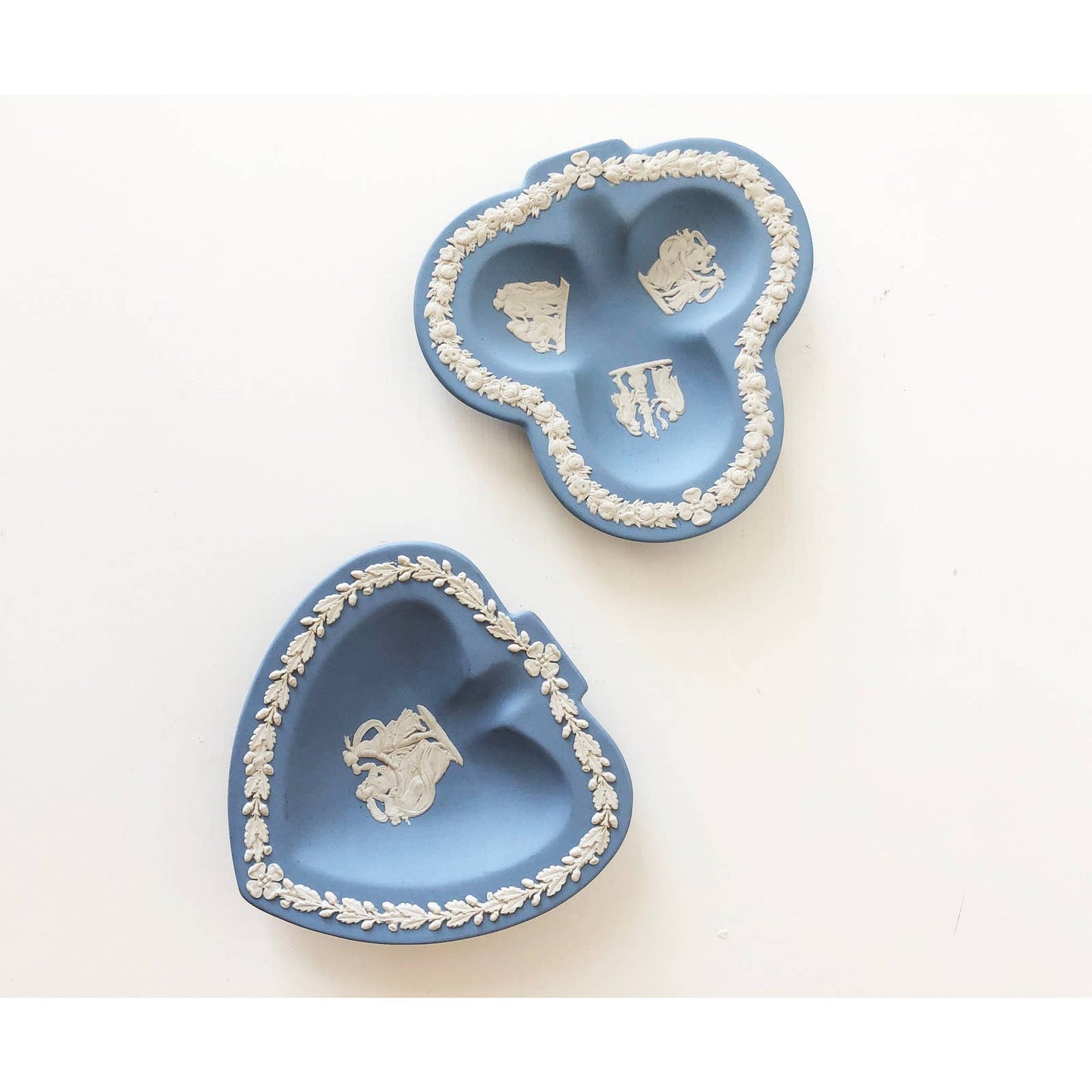 Pair of Vintage Wedgewood Blue Jasperware Club Clover and Heart