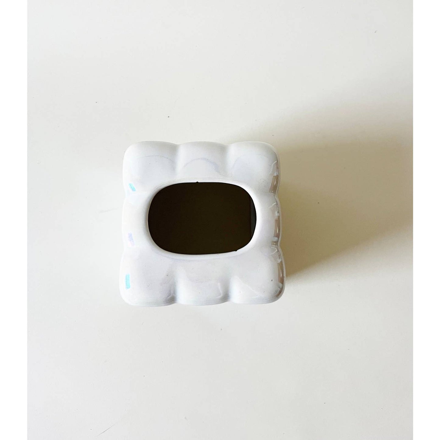 White Iridescent Ceramic Tissue Paper Cover