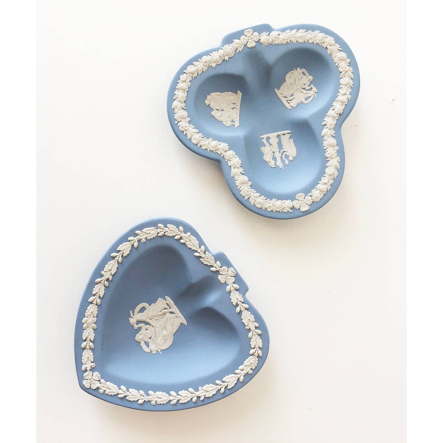 Pair of Vintage Wedgewood Blue Jasperware Club Clover and Heart