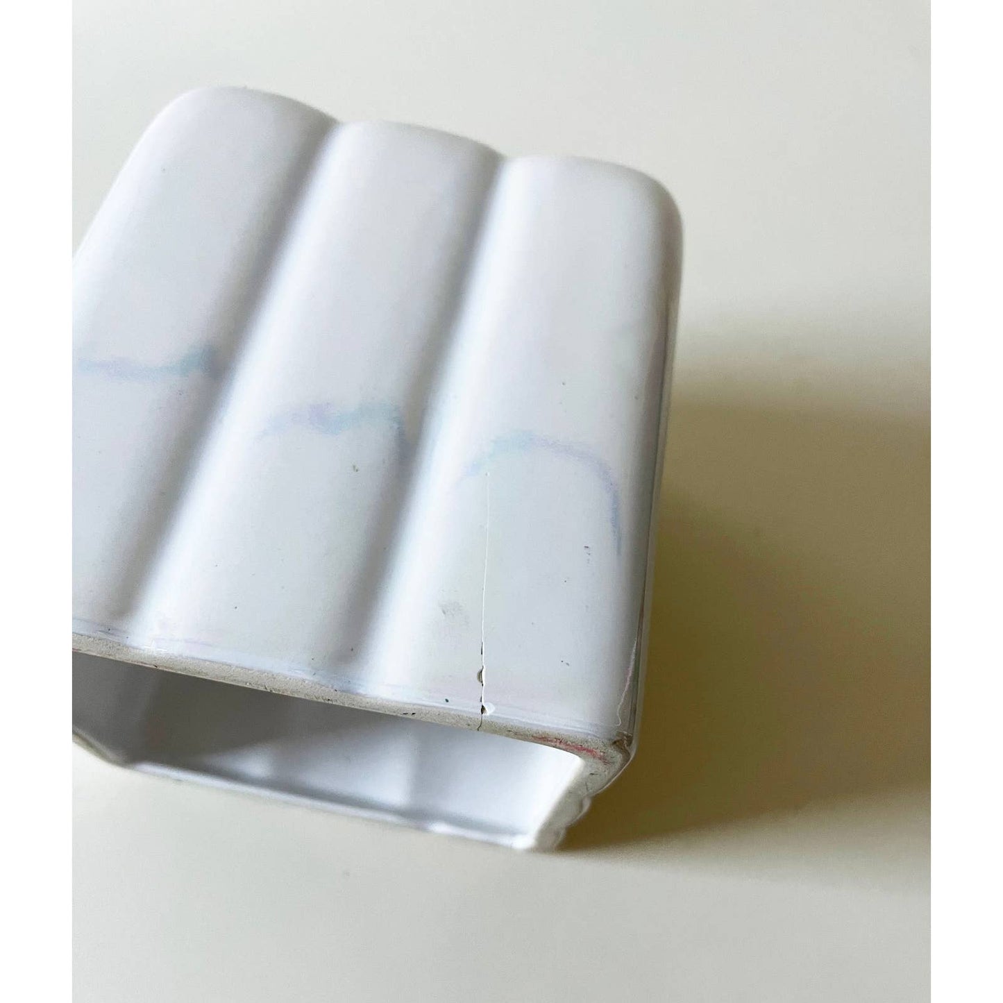 White Iridescent Ceramic Tissue Paper Cover