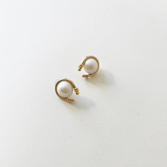 Vintage Statement Gold Pearl 80s Earrings